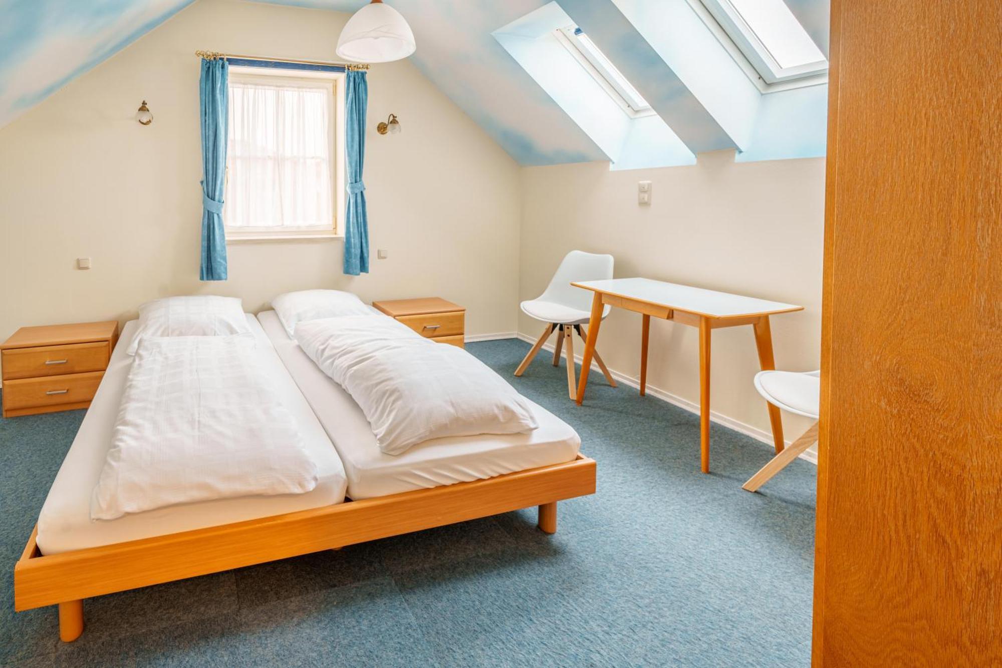Koenig Ludwig Design Hotel Neu Zimmer Mit Sauna Oder Whirlpool Oder Mehr Altotting Bagian luar foto